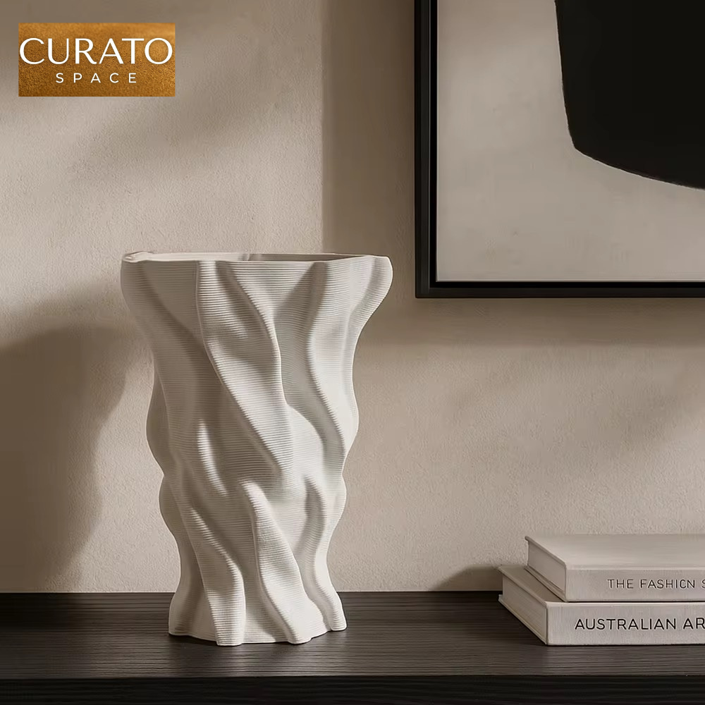 The Folded Vase