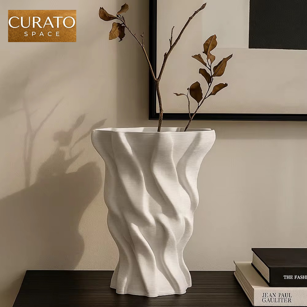 The Folded Vase