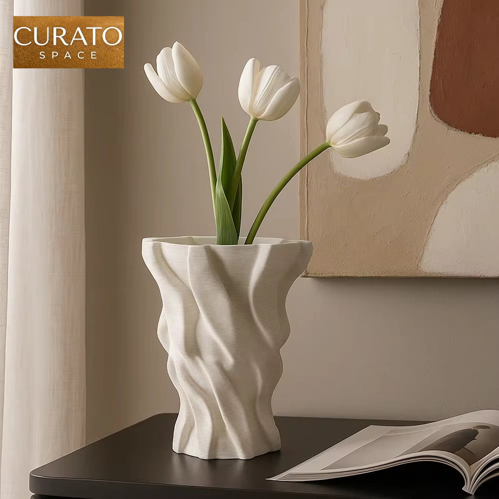 The Folded Vase