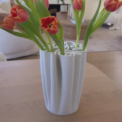 Aura Vase